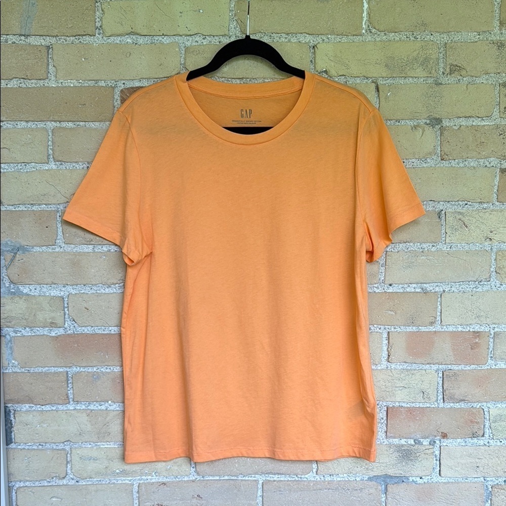 New GAP Orange Short Sleeve Tee
